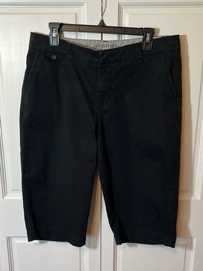 EUC Sonoma tailored Bermuda shorts, black cotton/spandex fabric, women’s 14